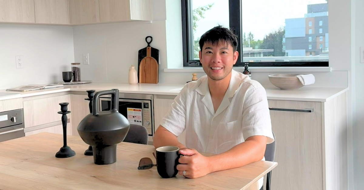 Real estate agent photo