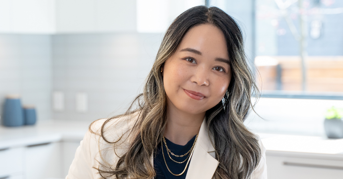 Real estate agent photo